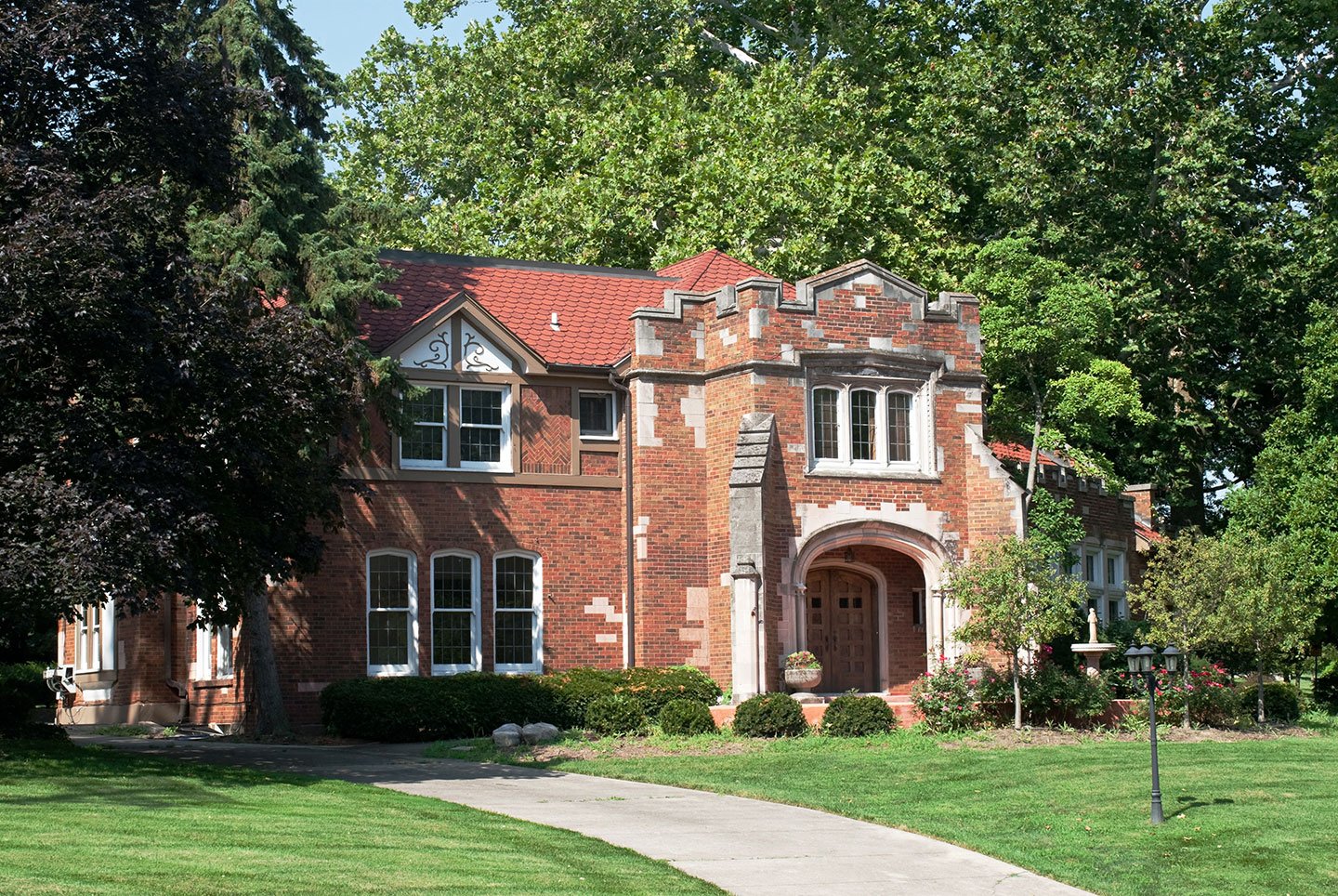 12 Luxury Historic House for Rent
